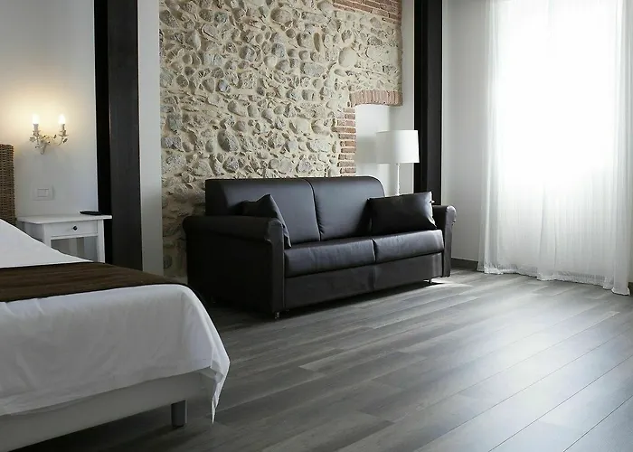 Corte Mantovani בית הארחה קולה