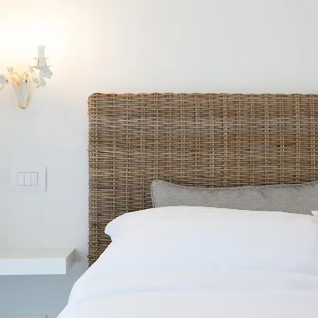 Corte Mantovani Гостевой дом Кола